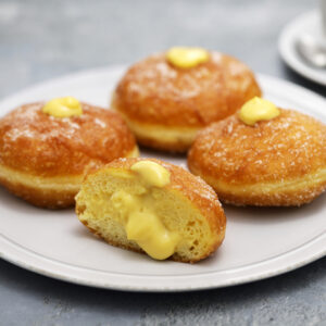 Bombolone Alla Crema