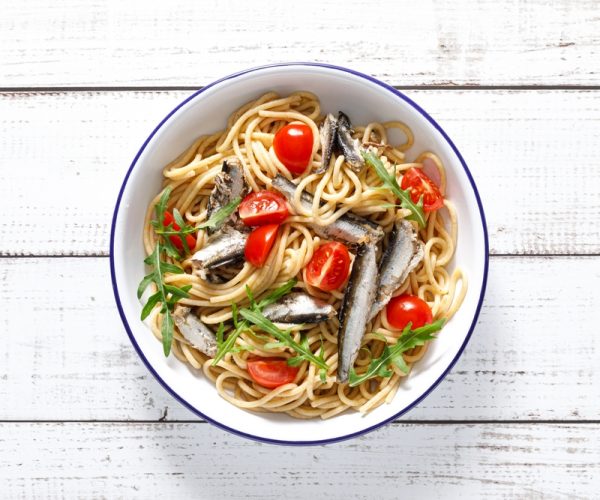 Whole,Grain,Pasta,With,Sardines,,Tomato,And,Arugula.,Italian,Sicilian